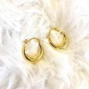 Minimalist Golden-colour Oval Hoop Earrings | 925 Sterling Silver Post